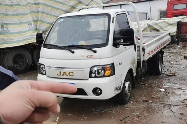 DƬ13.jpg