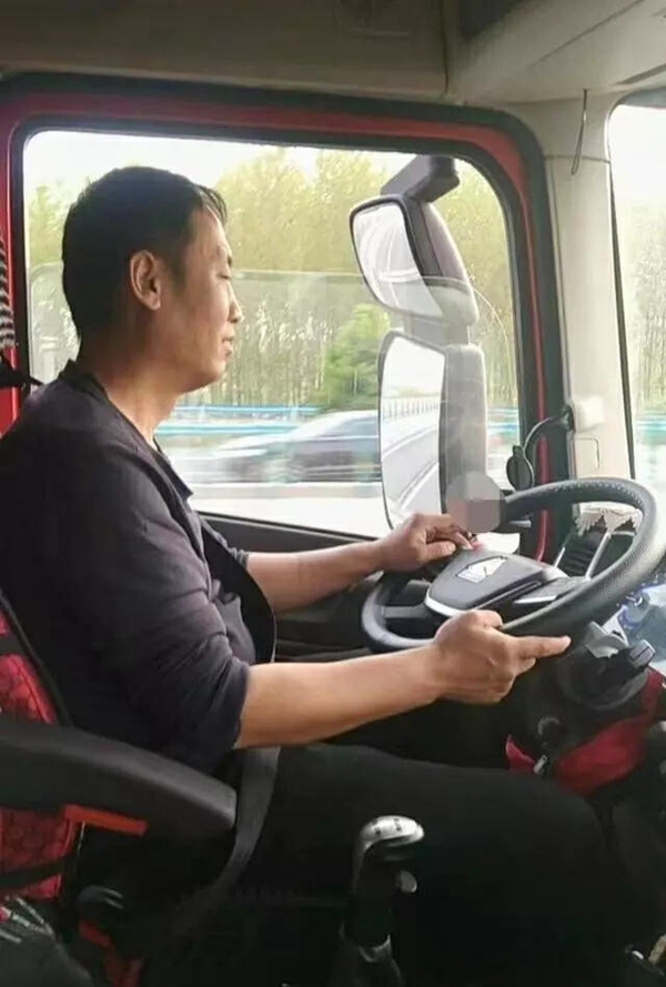 DƬ3.jpg