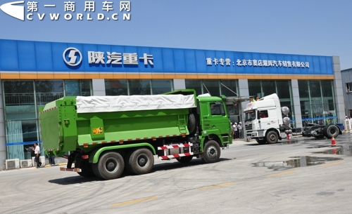 5.卡車特技體驗(yàn)營活動(dòng).jpg