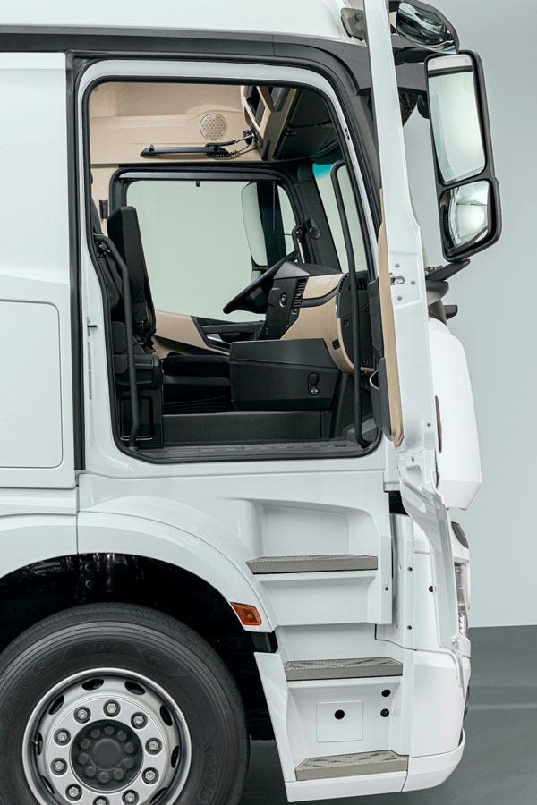 05. Actros F佛(jng){œ{˿g̤OӋ׌{Tpɵس{.jpg