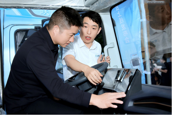 H{(ln) × (gu)۾GԴ1939.jpg