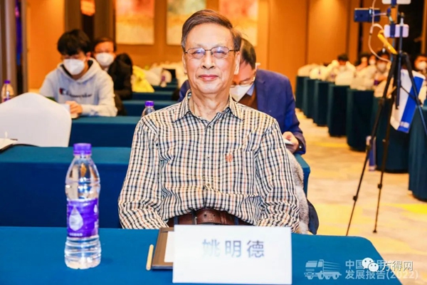 DƬ7.jpg
