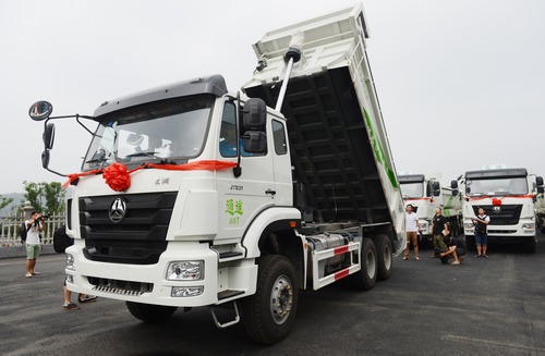 2-140Z1104324107.jpg